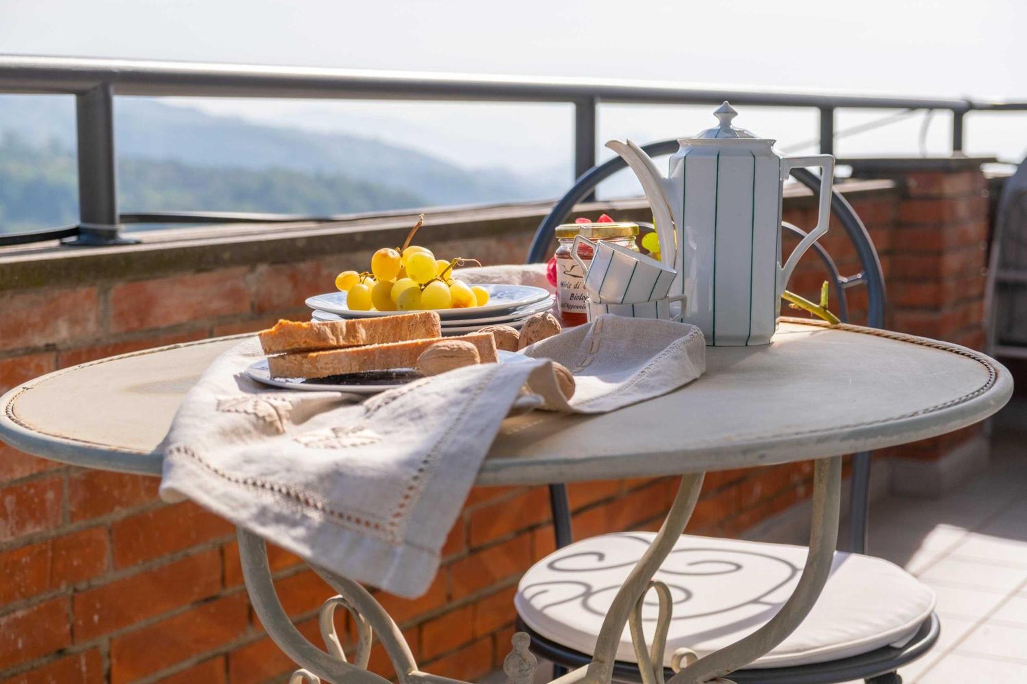 Agriturismo Irto Colle Massa e Cozzile Eksteriør bilde